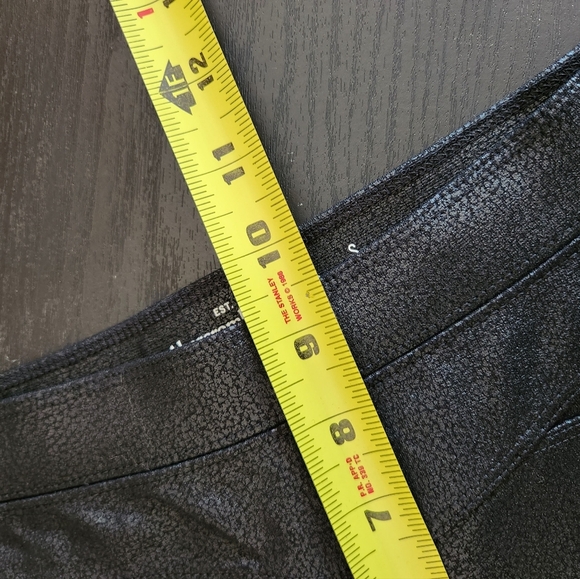 Abercrombie and Fitch High Rise Black Pull On Leggings Coated Faux Leather - Picture 8 of 10